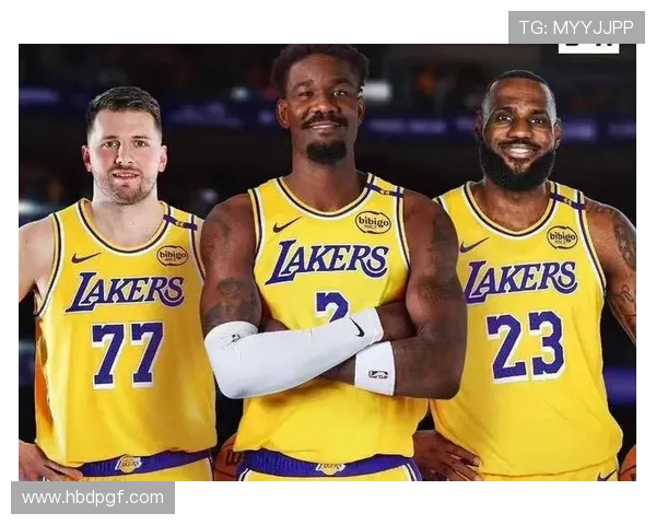 湖人重组阵容詹姆斯领衔冲击季后赛新格局与联盟强敌博弈前景展望